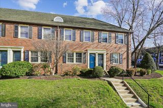 2015 38TH ST SE #B, Washington, DC 20020