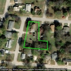702 NE 2nd Avenue, Ardmore, OK 73401