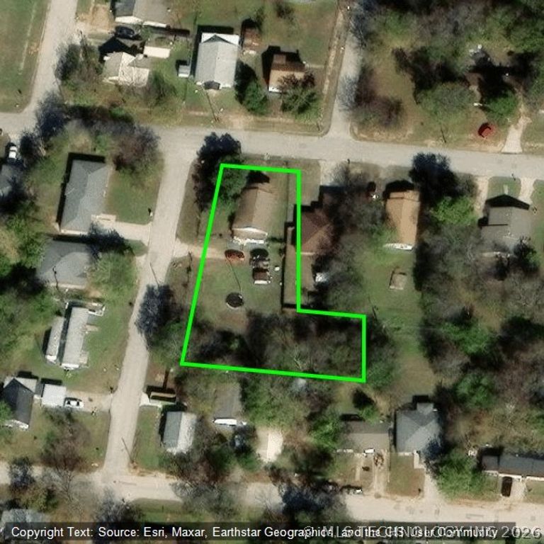 702 NE 2nd Avenue, Ardmore, OK 73401