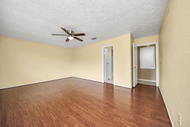 13602 Piney Oaks Drive, Houston, TX 77065