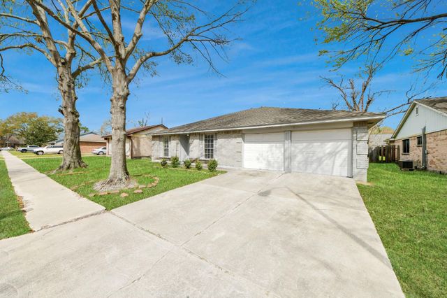 13602 Piney Oaks Drive, Houston, TX 77065