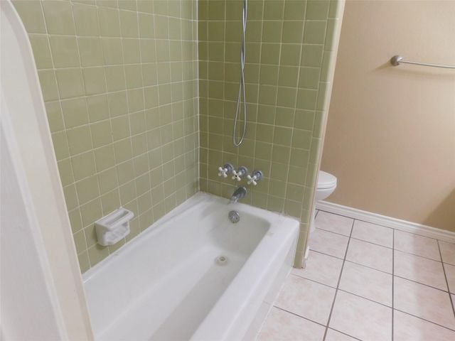 472 N Post Oak Lane, Houston, TX 77024