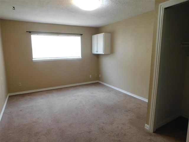472 N Post Oak Lane, Houston, TX 77024
