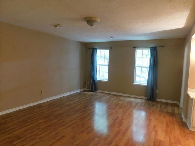 472 N Post Oak Lane, Houston, TX 77024