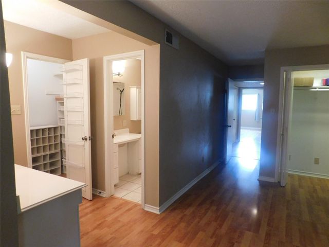 472 N Post Oak Lane, Houston, TX 77024