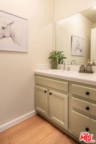 4915 Coldwater Canyon Avenue 4, Sherman Oaks, CA 91423