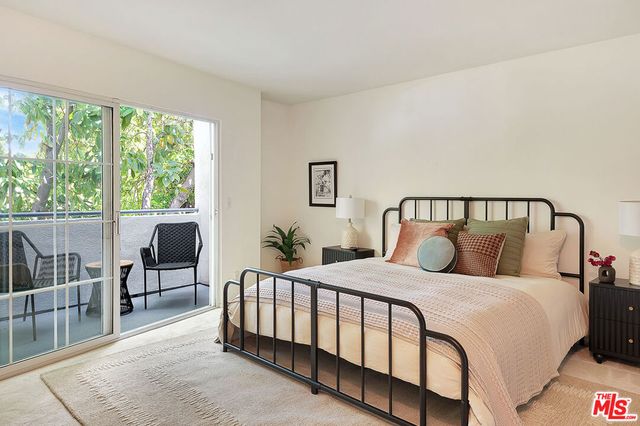 4915 Coldwater Canyon Avenue 4, Sherman Oaks, CA 91423