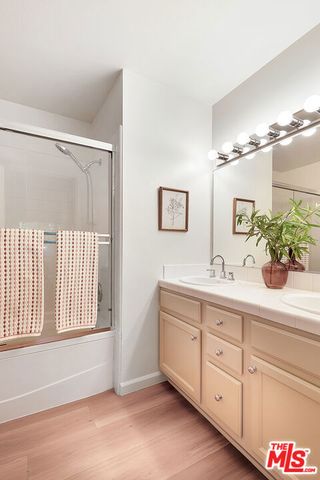 4915 Coldwater Canyon Avenue 4, Sherman Oaks, CA 91423
