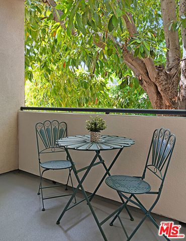 4915 Coldwater Canyon Avenue 4, Sherman Oaks, CA 91423
