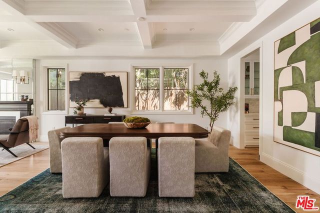 10560 Bradbury Road, Los Angeles, CA 90064