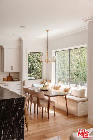 10560 Bradbury Road, Los Angeles, CA 90064