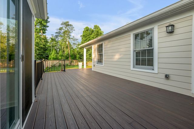 1820 Richmond Road, Lexington, KY 40502