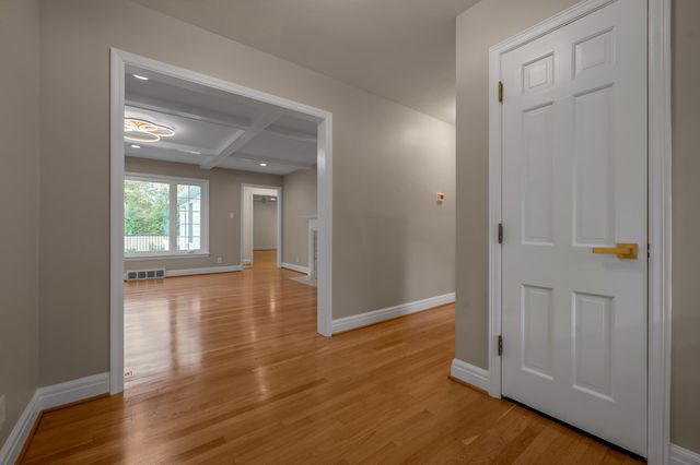 1820 Richmond Road, Lexington, KY 40502