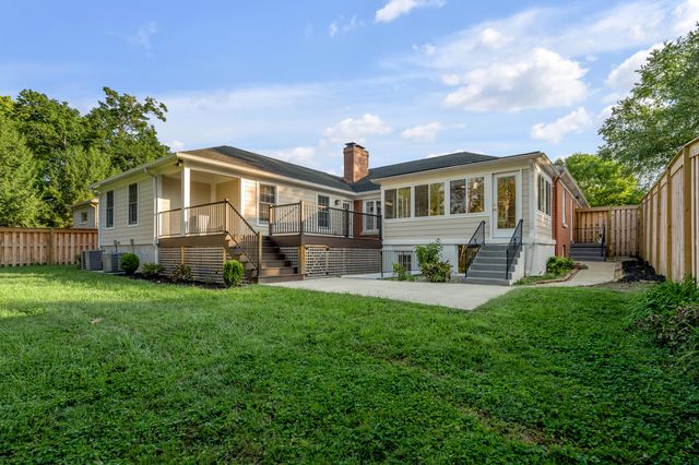 1820 Richmond Road, Lexington, KY 40502