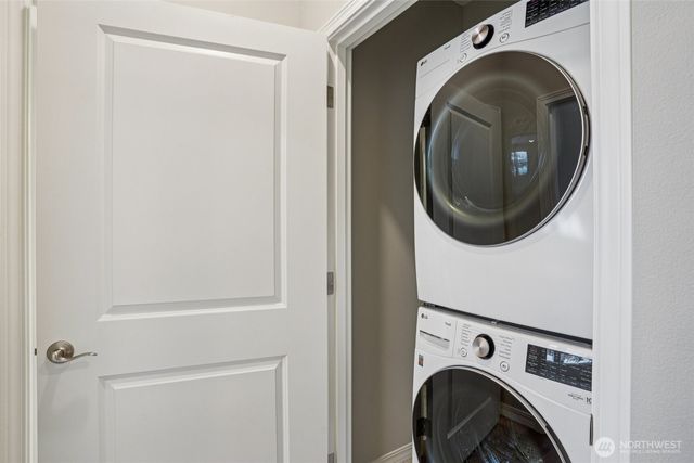 21731 SE 292nd Place, Black Diamond, WA 98010