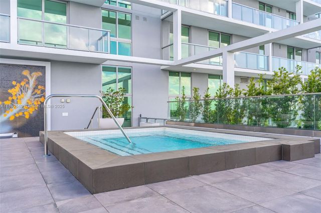 2000 Metropica Way 2001, Sunrise, FL 33323