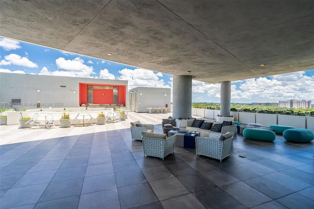 2000 Metropica Way 2001, Sunrise, FL 33323