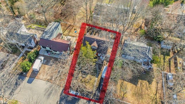 50 Poseidon Road, Rocky Point, NY 11778