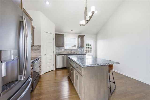 913 Coyote Drive, Raymore, MO 64083