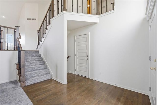 913 Coyote Drive, Raymore, MO 64083