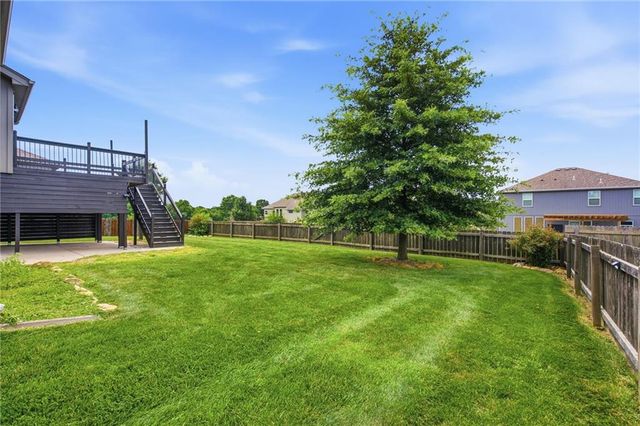 913 Coyote Drive, Raymore, MO 64083