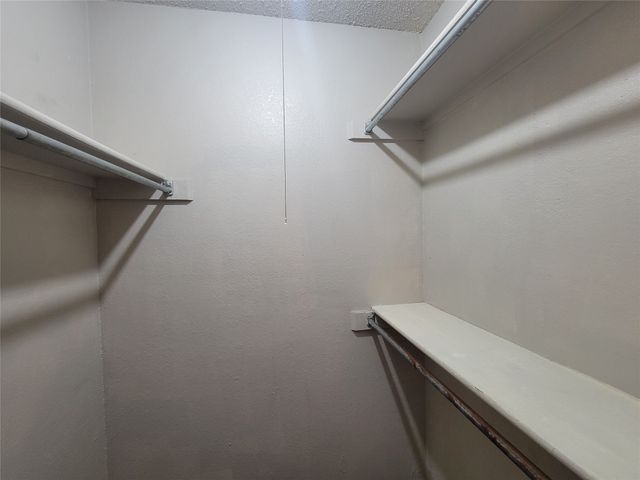 9571 Olde Towne Row, Dallas, TX 75227