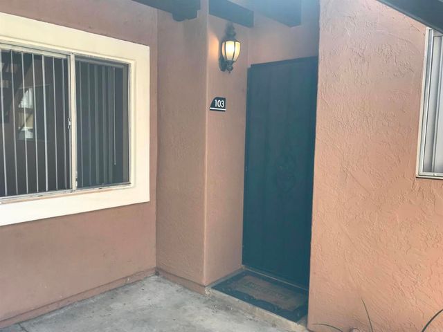 17189 W Bernardo Dr 103, San Diego, CA 92127