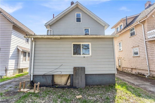 908 Dayton Street, Akron, OH 44310