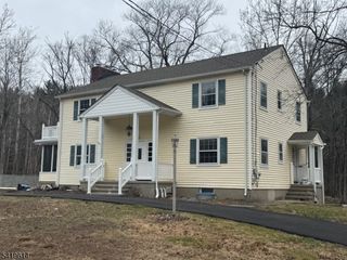 558 Westbrook Rd, Ringwood Boro, NJ 07456