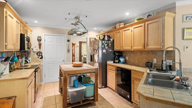 127 Hemlock Ave., Hattiesburg, MS 39402