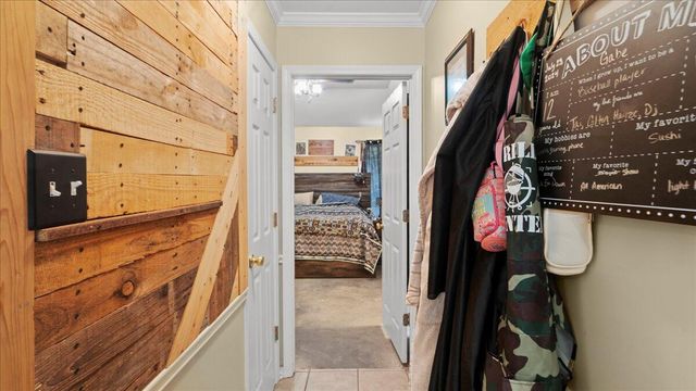 127 Hemlock Ave., Hattiesburg, MS 39402