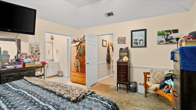 127 Hemlock Ave., Hattiesburg, MS 39402