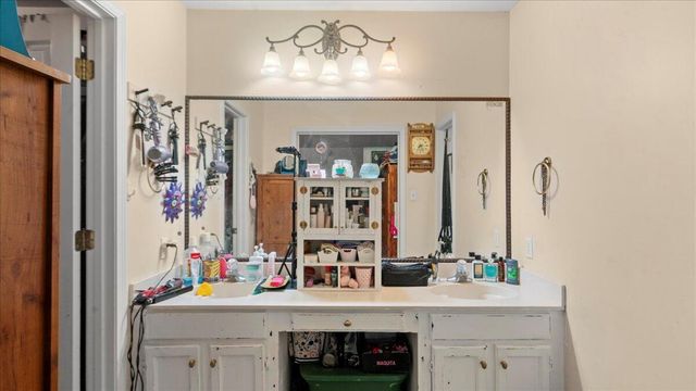 127 Hemlock Ave., Hattiesburg, MS 39402
