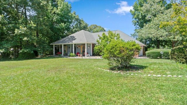 127 Hemlock Ave., Hattiesburg, MS 39402