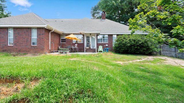 127 Hemlock Ave., Hattiesburg, MS 39402