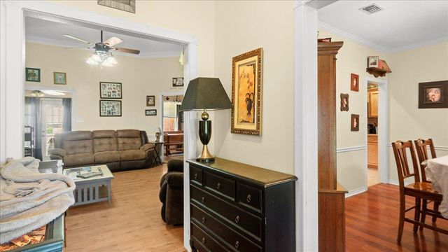 127 Hemlock Ave., Hattiesburg, MS 39402