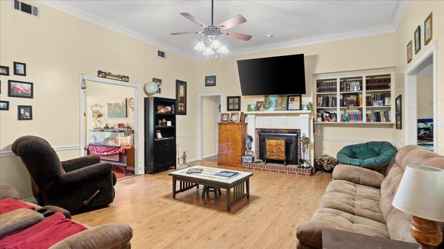 127 Hemlock Ave., Hattiesburg, MS 39402