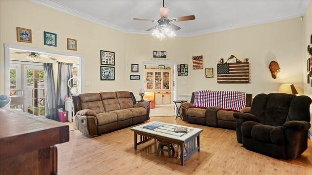 127 Hemlock Ave., Hattiesburg, MS 39402