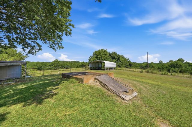 3636 State Highway 56, Bells, TX 75414
