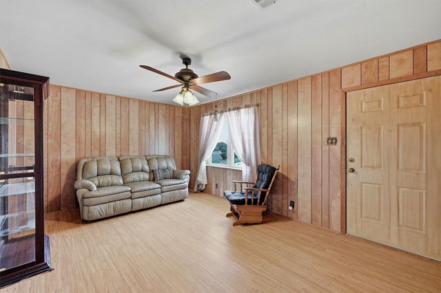 3636 State Highway 56, Bells, TX 75414