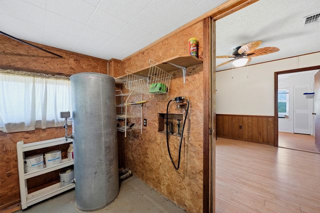 3636 State Highway 56, Bells, TX 75414