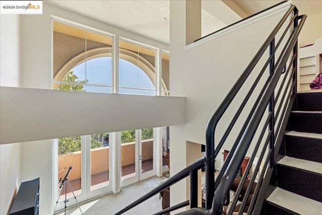 88 E 6Th St 215, Pittsburg, CA 94565