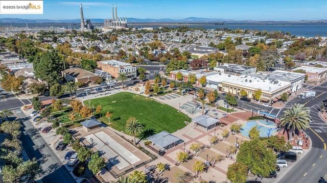 88 E 6Th St 215, Pittsburg, CA 94565