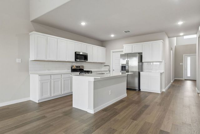 485 Hundred Acre Drive, Waxahachie, TX 75165