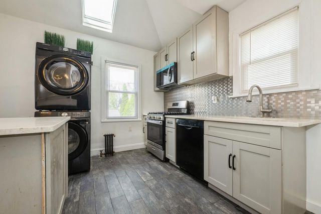 100-28 207th Street, Queens Village, NY 11429