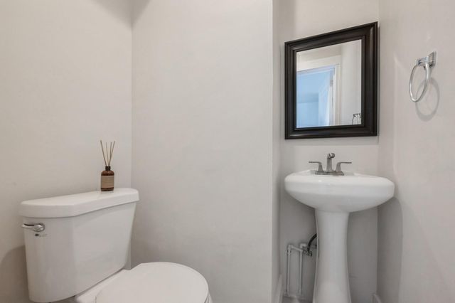 100-28 207th Street, Queens Village, NY 11429