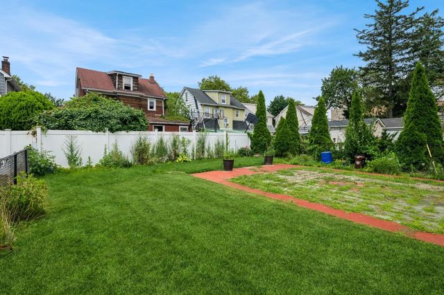 100-28 207th Street, Queens Village, NY 11429
