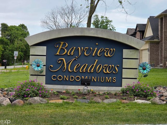 47459 Michele Court, Chesterfield Twp, MI 48047