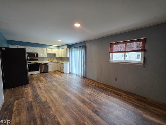 47459 Michele Court, Chesterfield Twp, MI 48047