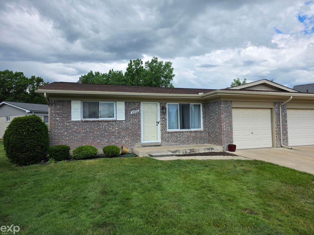 47459 Michele Court, Chesterfield Twp, MI 48047
